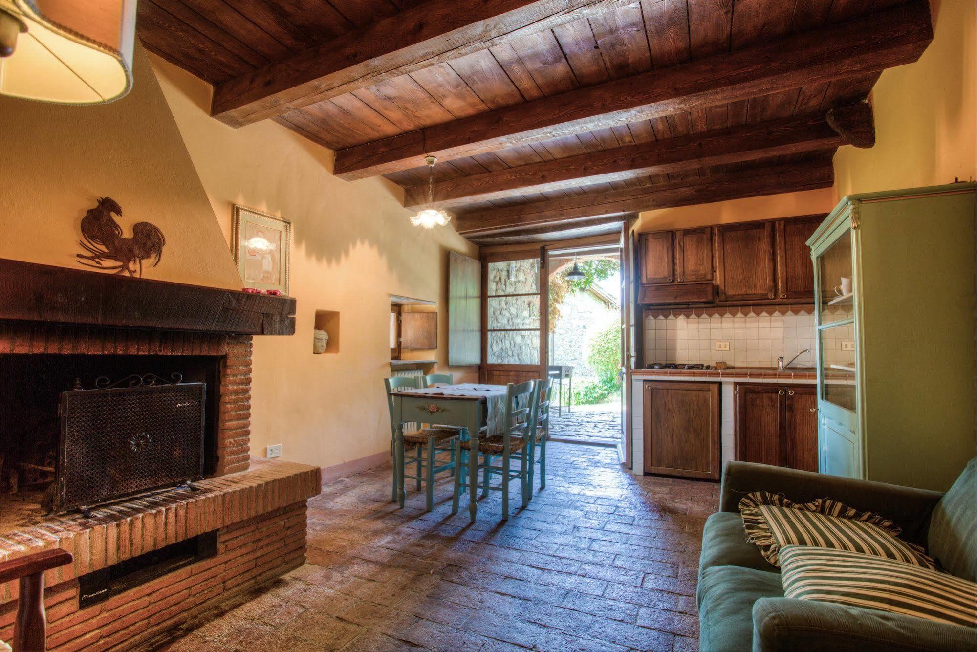 Borgo Corsignano Guest House Poppi Exterior photo
